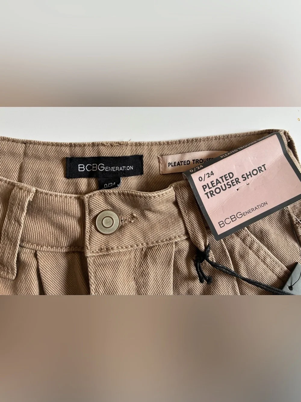 BCBGeneration Tan High-Waist Pleated Women’s Shorts.24.NWT